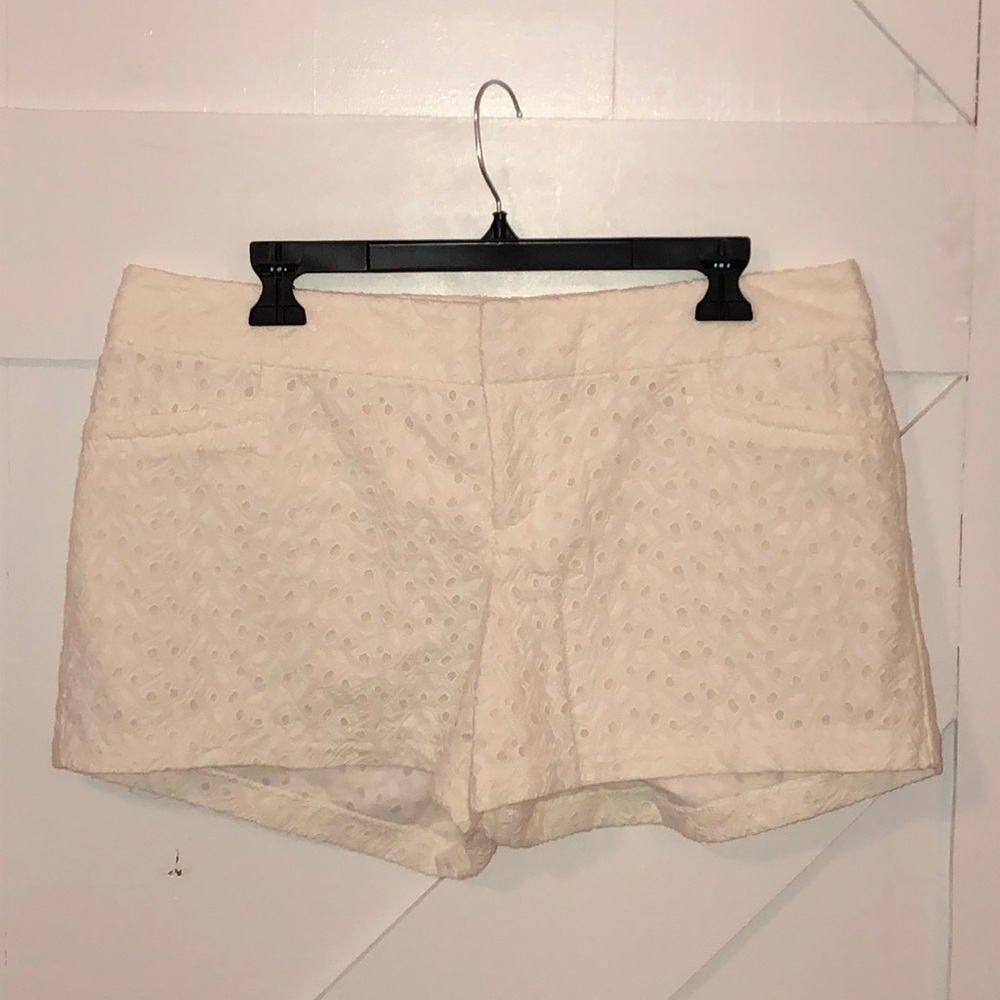 Lily Pulitzer Lace/Eye let shorts